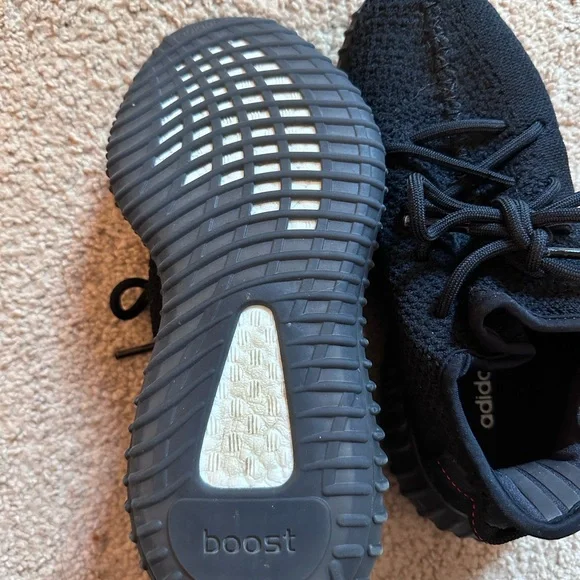 Authentic Yeezy Boost 350s - Picture 6 of 7